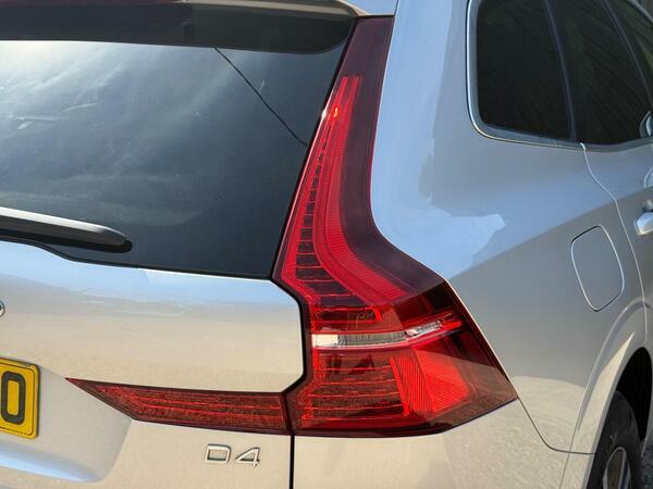 Volvo XC60 2.0 T8 390 Hybrid R-design Pro Awd Geartroni #37