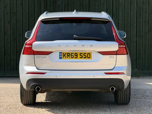 Volvo XC60 2.0 T8 390 Hybrid R-design Pro Awd Geartroni #16