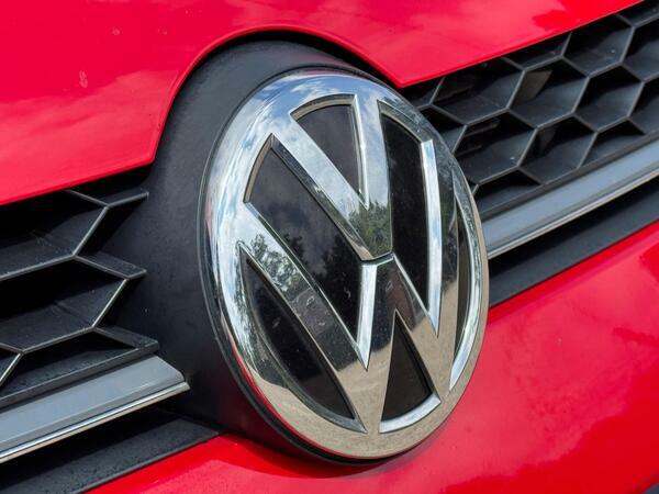 Volkswagen Golf Petrol White #49
