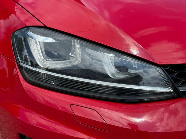 Volkswagen Golf Petrol White #45