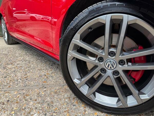 Volkswagen Golf Petrol White #31