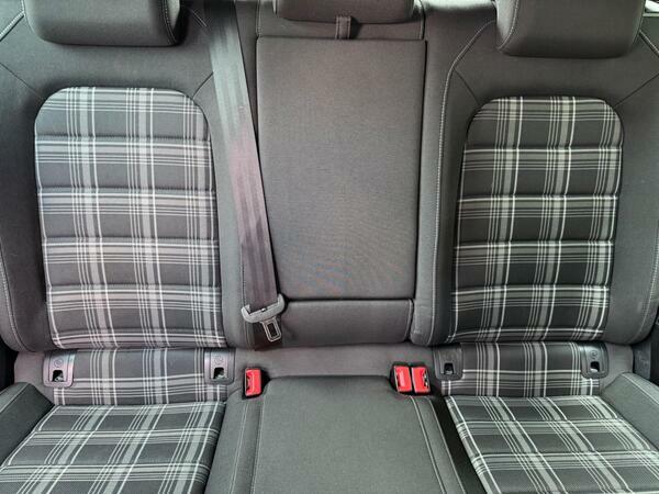 Volkswagen Golf Petrol White #4
