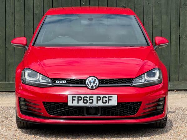 Volkswagen Golf Petrol White #3