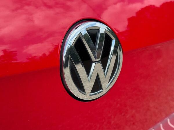 Volkswagen Golf Petrol White #48