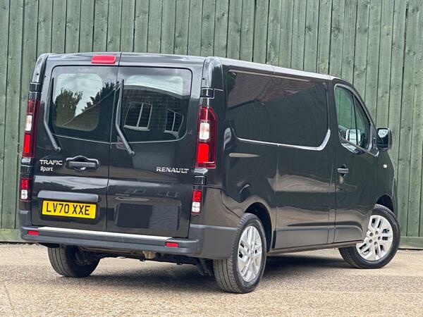 Renault Trafic 2.0 Dci Energy 28 Sport Swb Standard Roof Euro 6 Black #3