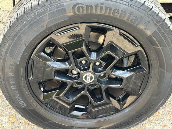 Nissan Navara Dci Tekna Shr Dcb Black #26