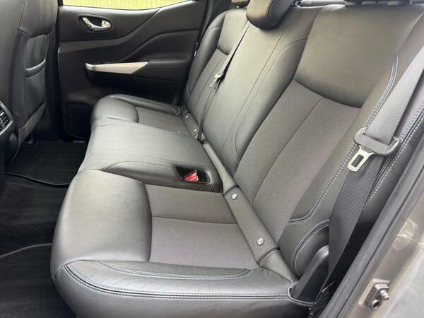 Nissan Navara Dci Tekna Shr Dcb Black #37