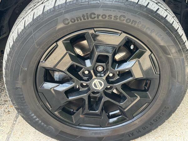 Nissan Navara Dci Tekna Shr Dcb Black #23
