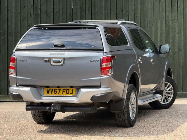 Mitsubishi L200 Double Cab Di-d 151 4Life 4Wd White #22
