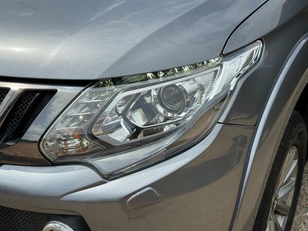 Mitsubishi L200 Double Cab Di-d 151 4Life 4Wd White #39