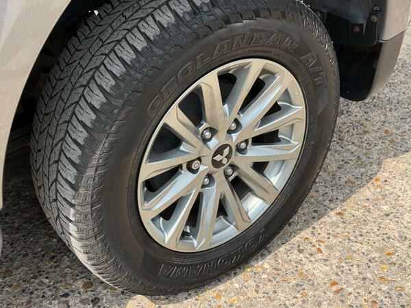 Mitsubishi L200 Double Cab Di-d 151 4Life 4Wd White #29