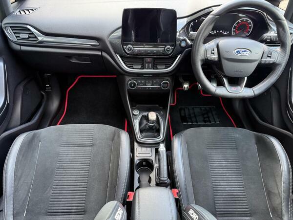 Ford Fiesta 1.5 Ecoboost St-3  #2
