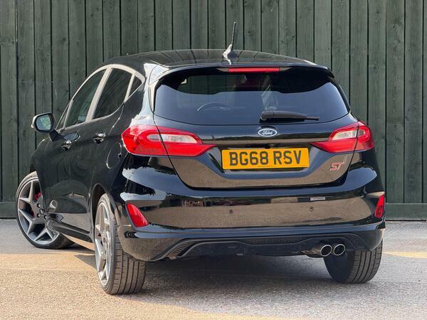 Ford Fiesta 1.5 Ecoboost St-3  #11