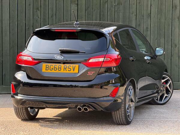 Ford Fiesta 1.5 Ecoboost St-3  #22