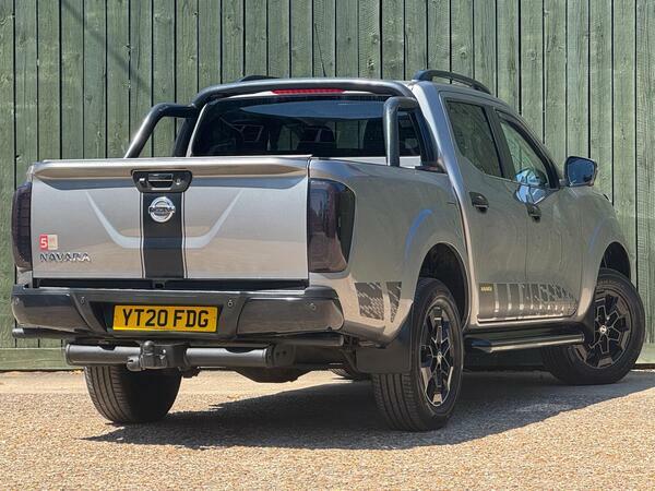 Nissan Navara Dci Tekna Shr Dcb Black #15