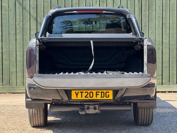 Nissan Navara Dci Tekna Shr Dcb Black #44