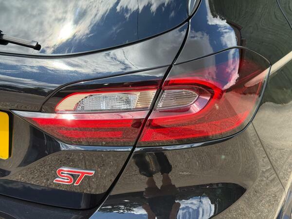 Ford Fiesta 1.0 Ecoboost St-line X Hatchback Red #41