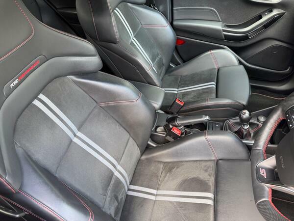 Ford Fiesta 1.0 Ecoboost St-line X Hatchback Red #5