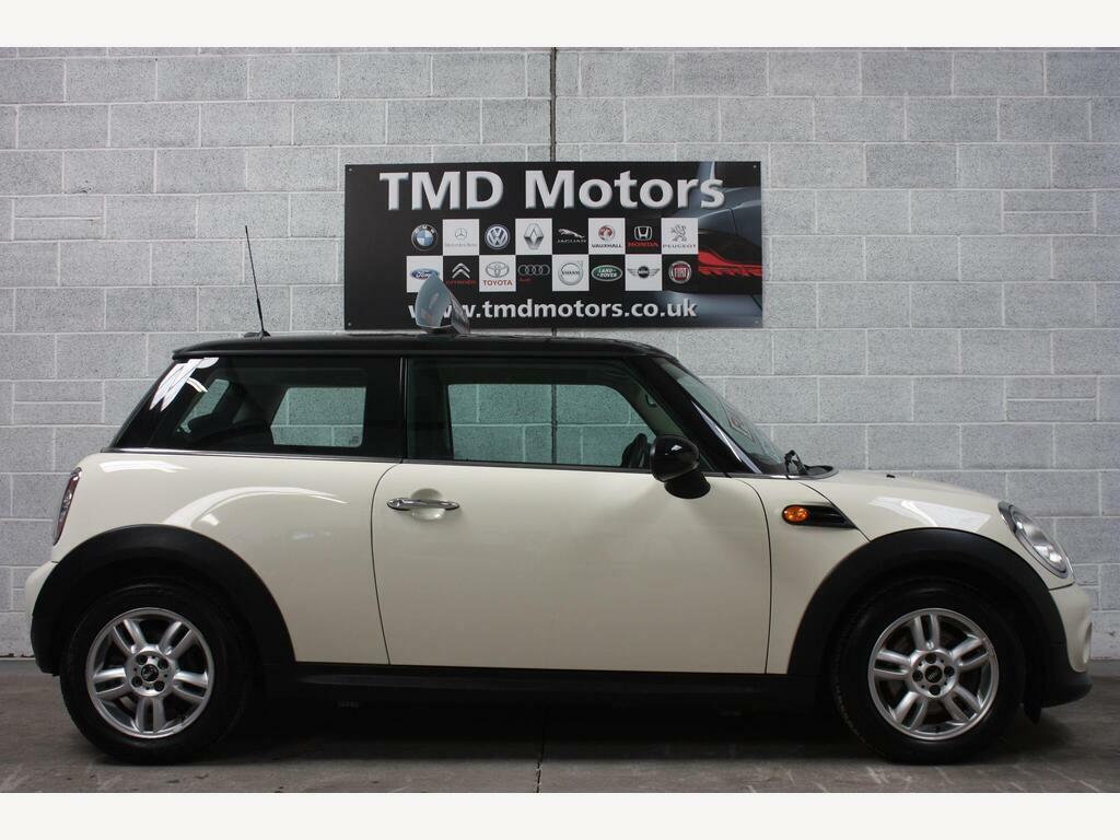 Mini Hatch 1.6 Cooper Euro 5 S S White #4