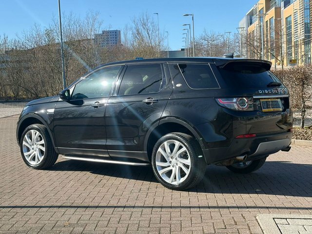 Land Rover Discovery Sport 2018 2.0 Td4 Hse Luxury Suv 4Wd Eu Black #4