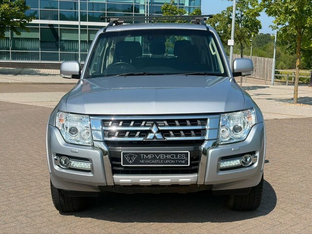 Mitsubishi Shogun Warrior Commerical #12