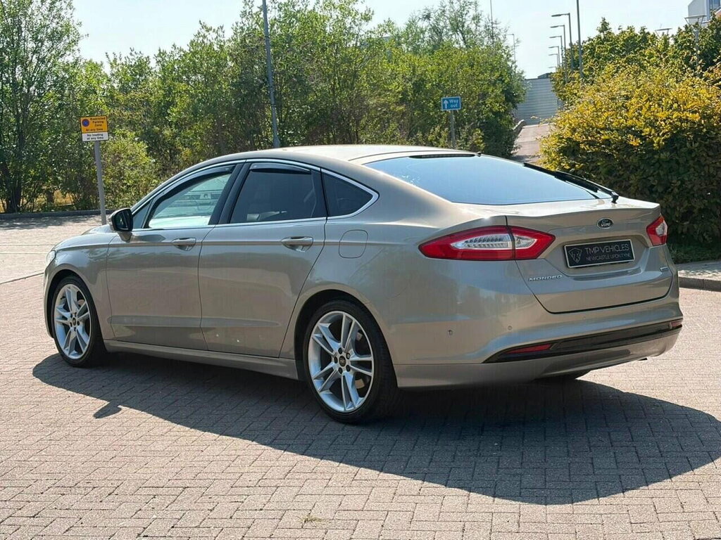 Ford Mondeo 1.5 Tdci Econetic Titanium Hatchback Ma MW65OCG Silver #2