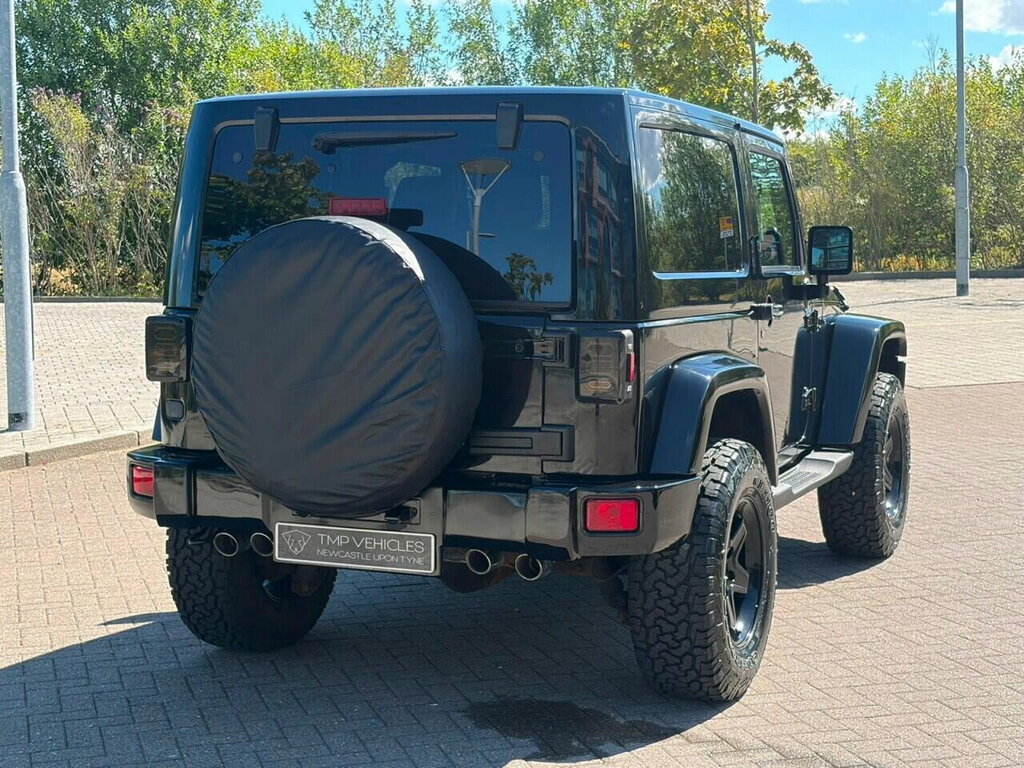 Jeep Wrangler 2.8 Crd Sahara Suv 4Wd Euro 5 197 Black #2
