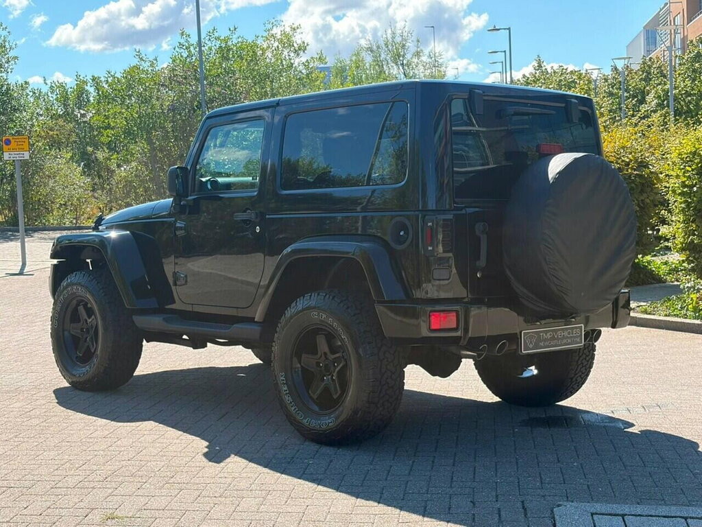 Jeep Wrangler 2.8 Crd Sahara Suv 4Wd Euro 5 197 Black #4