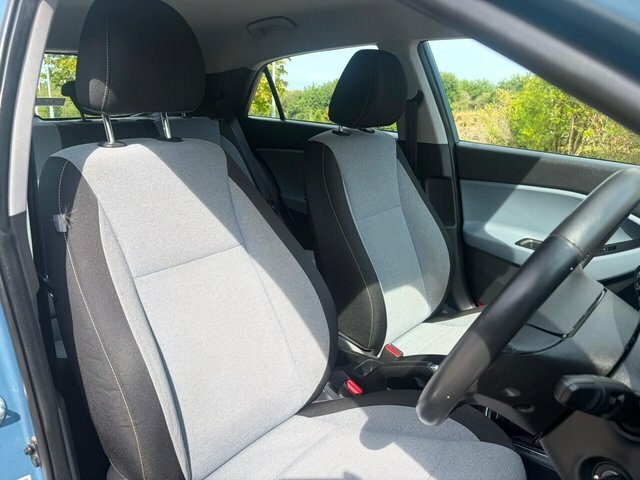 Hyundai I20 1.2 Se Red #15