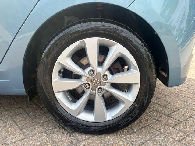 Hyundai I20 1.2 Se Red #12