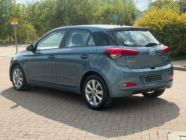 Hyundai I20 1.2 Se Red #9