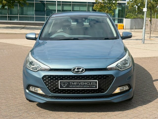 Hyundai I20 1.2 Se Red #8