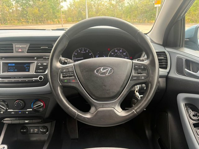 Hyundai I20 1.2 Se Red #26