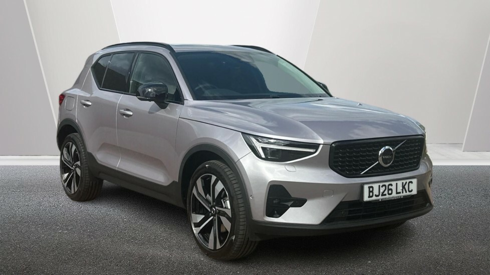 Volvo XC40 Ultra, B3 Mild Hybrid, Dark Charcoal Leat Silver