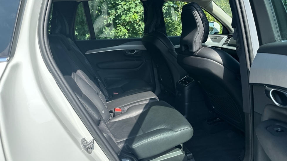 Volvo XC90 2.0H T8 Recharge 18.8Kwh Core 4Wd Euro 6 Ss NK22GJX White #6