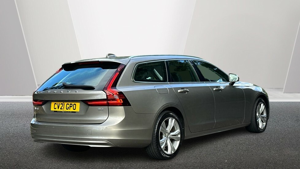 Volvo V90 2.0 B4 Mhev Momentum Estate Hybrid CV21GPO Grey #2