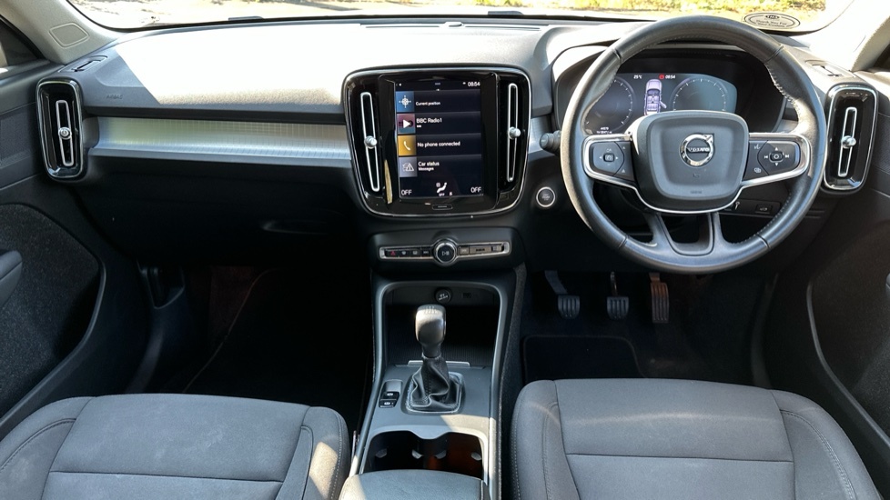 Volvo XC40 1.5 T3 Momentum Suv Euro 6 Ss SM21MXF White #5