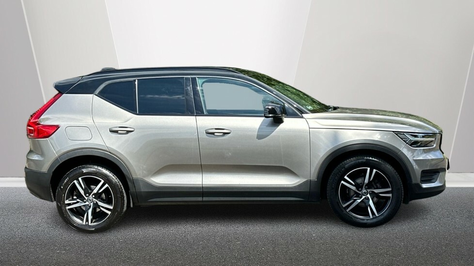 Volvo XC40 1.5 T3 R-design Euro 6 Ss NA22UOV Grey #3