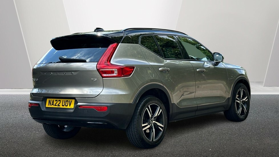 Volvo XC40 1.5 T3 R-design Euro 6 Ss NA22UOV Grey #2