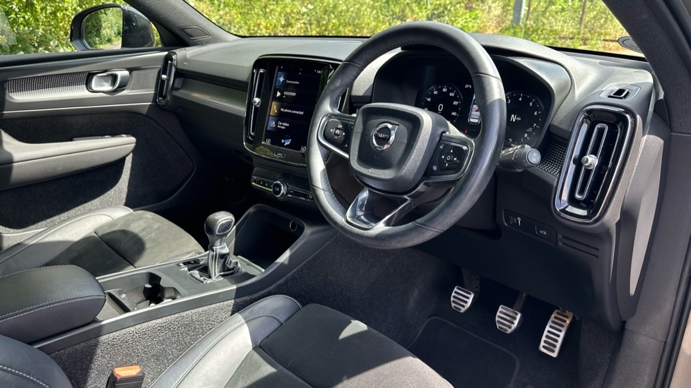 Volvo XC40 1.5 T3 R-design Euro 6 Ss NA22UOV Grey #4