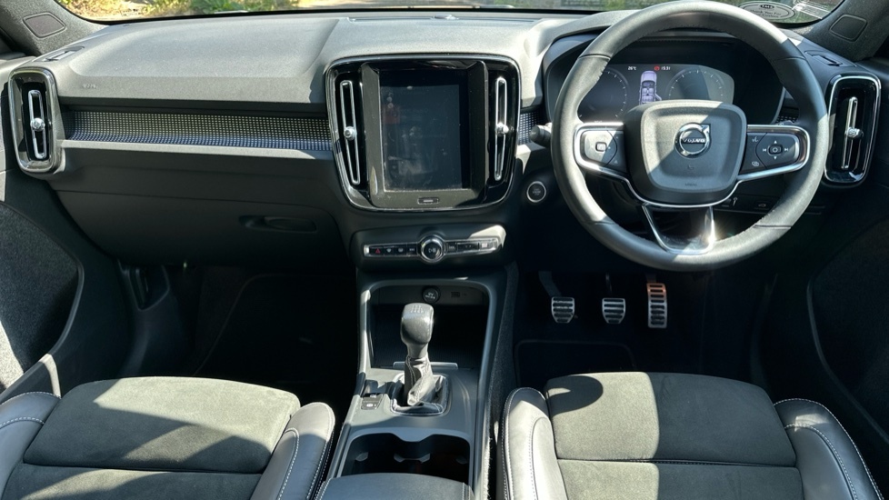 Volvo XC40 1.5 T3 R-design Suv Euro 6 Ss NL22WFG Black #5