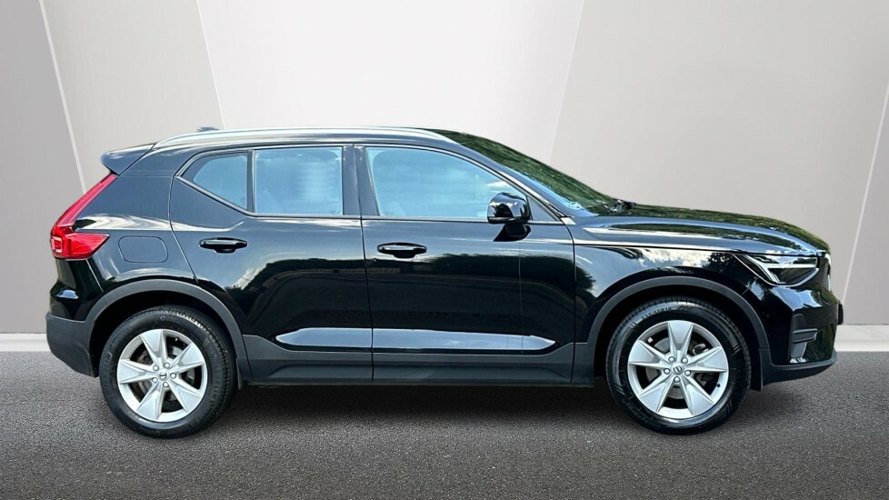 Volvo XC40 2.0 B3 Mhev Core Suv Hybrid Dct Eu WG72XNO Black #3