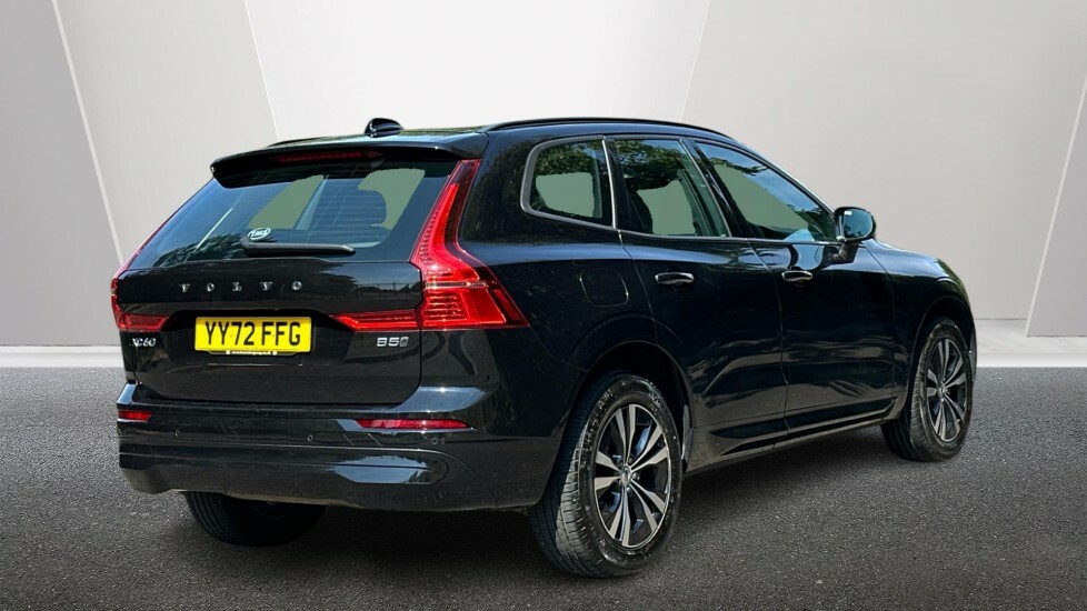 Volvo XC60 2.0 B5 Mhev Core Suv Hybrid Awd Eu YY72FFG Black #2
