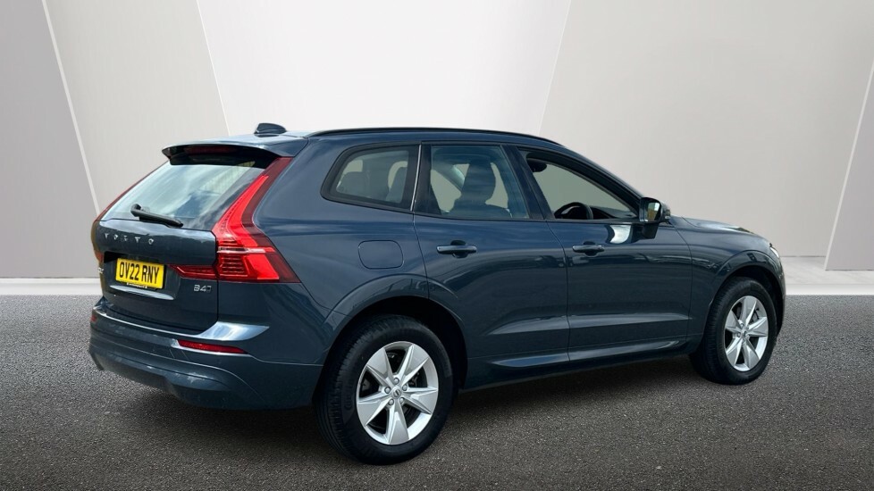Volvo XC60 Momentum, B4 Awd Mild Hybrid Lovely Mileage Blue #2