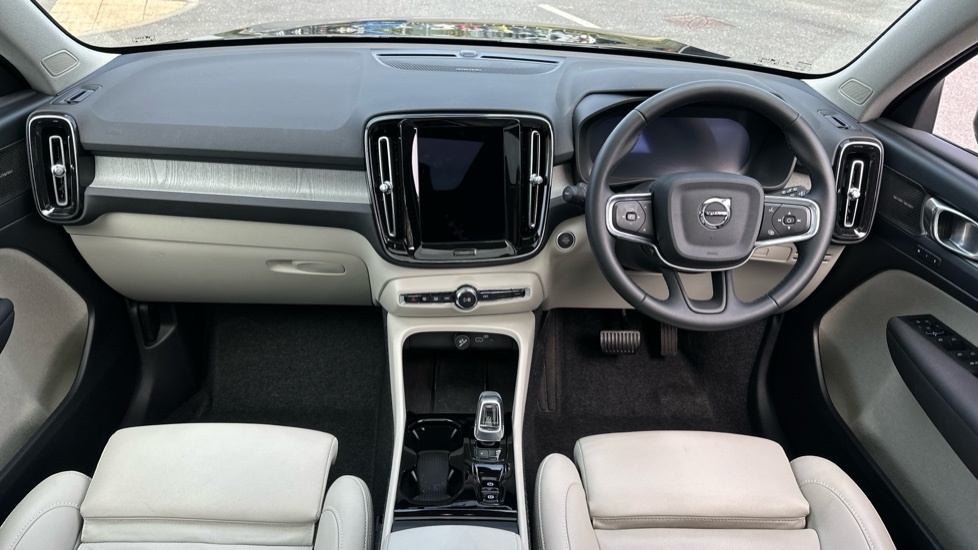 Volvo XC40 Ultra, B4 Mild Hybrid, Dark Blond Leathe OY75VUM Black #5