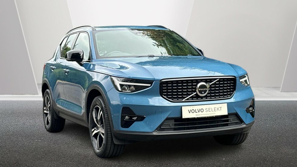 Volvo XC40 2.0 B3 Mhev Plus Dark Dct Euro 6 Ss Blue