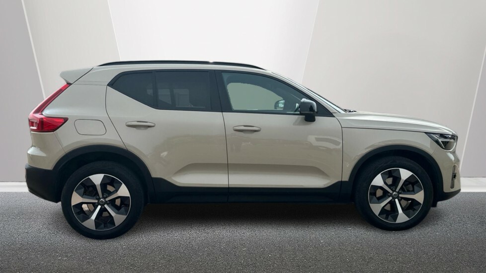 Volvo XC40 Plus, B3 Mild Hybrid, Dark 360 Camera Pa BL24WZU #3