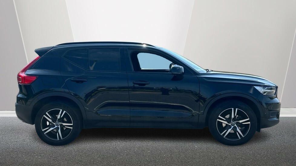 Volvo XC40 T3 R-design Winter Pack VN69PXP Black #3