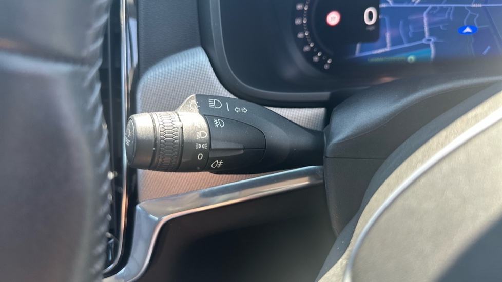 Volvo V90 2.0 B4 Mhev Momentum Estate Hybrid Black #18