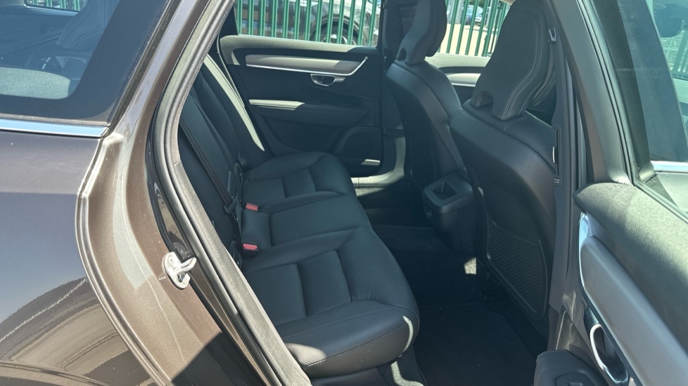 Volvo V90 Momentum, B4 Mild Hybrid Park Assist Heated Seat Grey #6